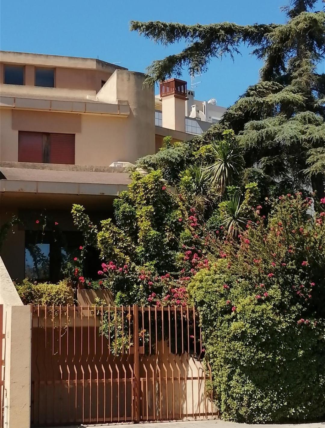 Luis&Susy Home, กาญารี ภายนอก รูปภาพ