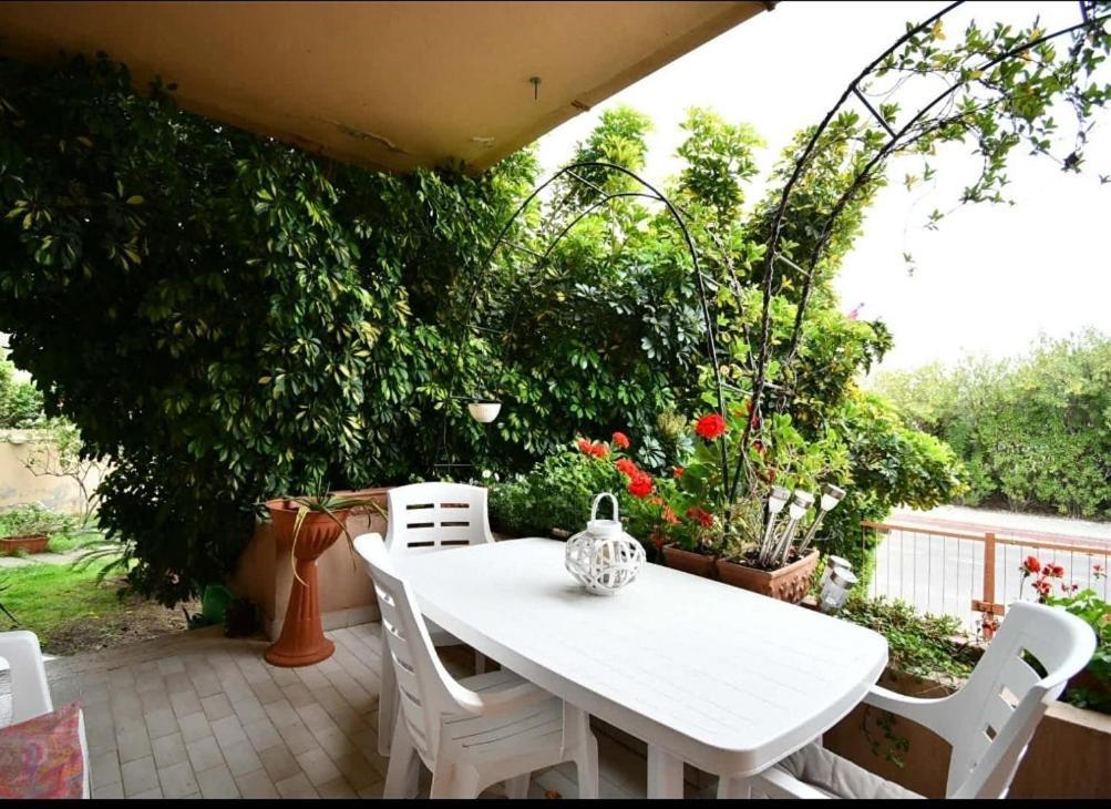 Luis&Susy Home, กาญารี ภายนอก รูปภาพ